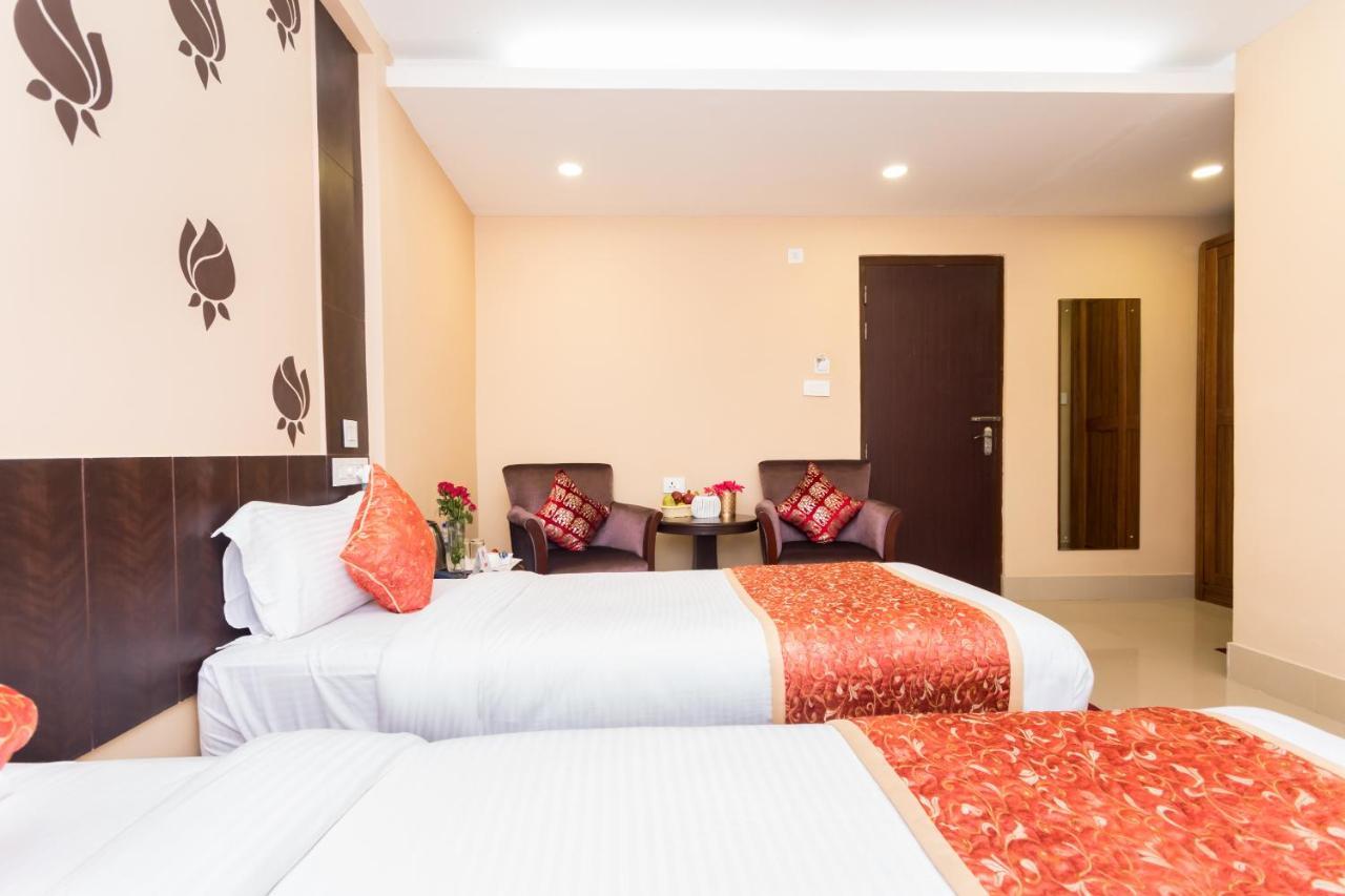 Central Courtyard Boutique Hotel Siliguri Luaran gambar