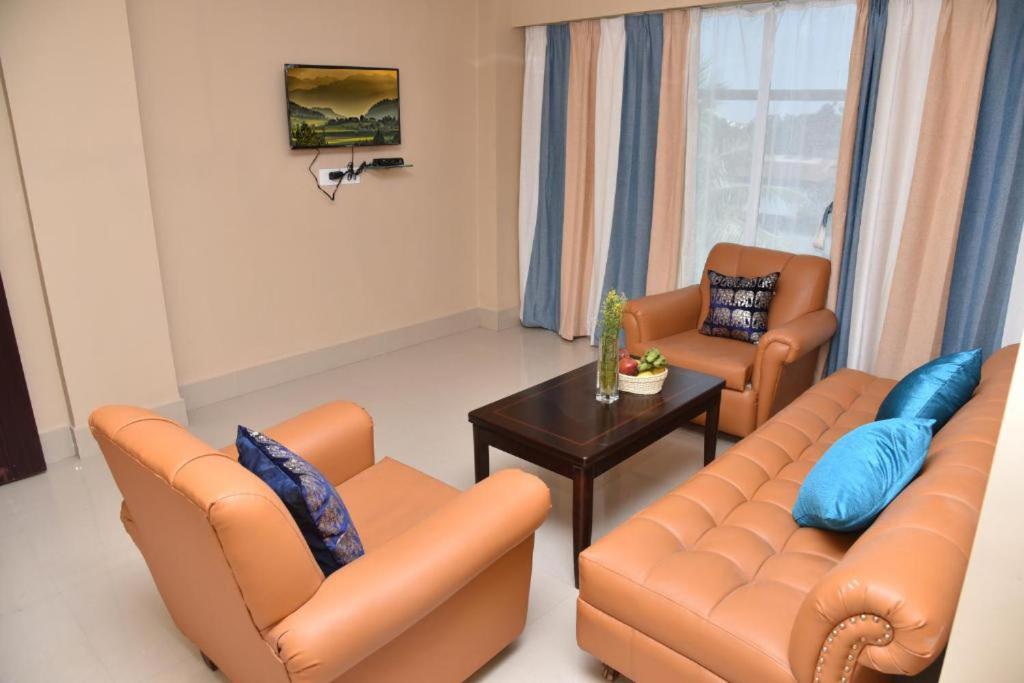 Central Courtyard Boutique Hotel Siliguri Luaran gambar