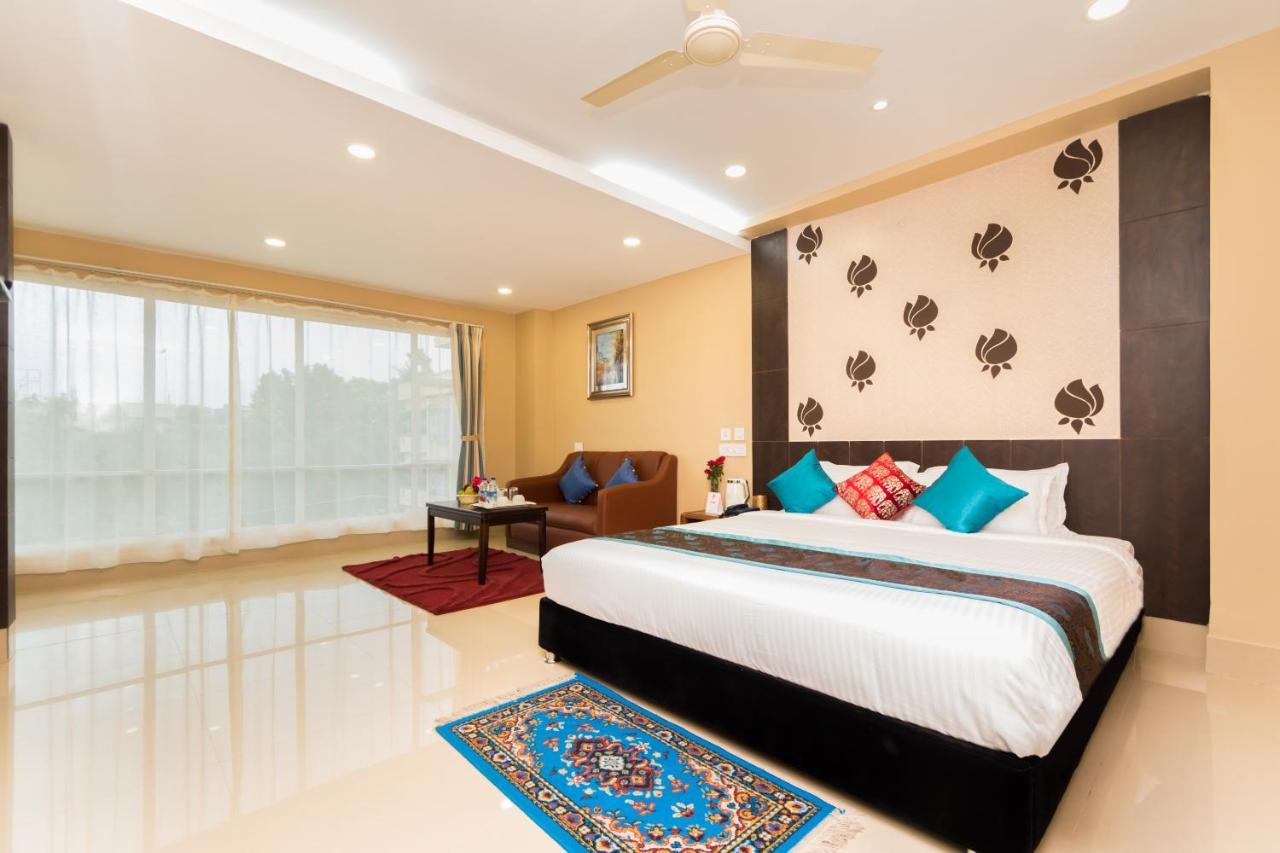 Central Courtyard Boutique Hotel Siliguri Luaran gambar